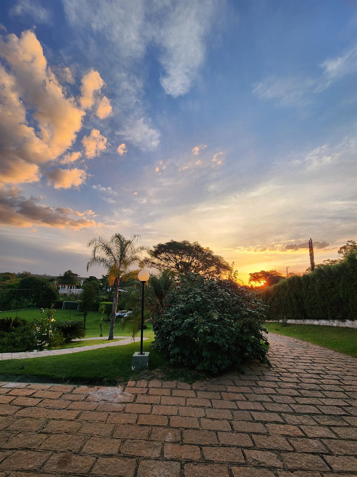 Pôr do sol na Casa de Campo Zanas